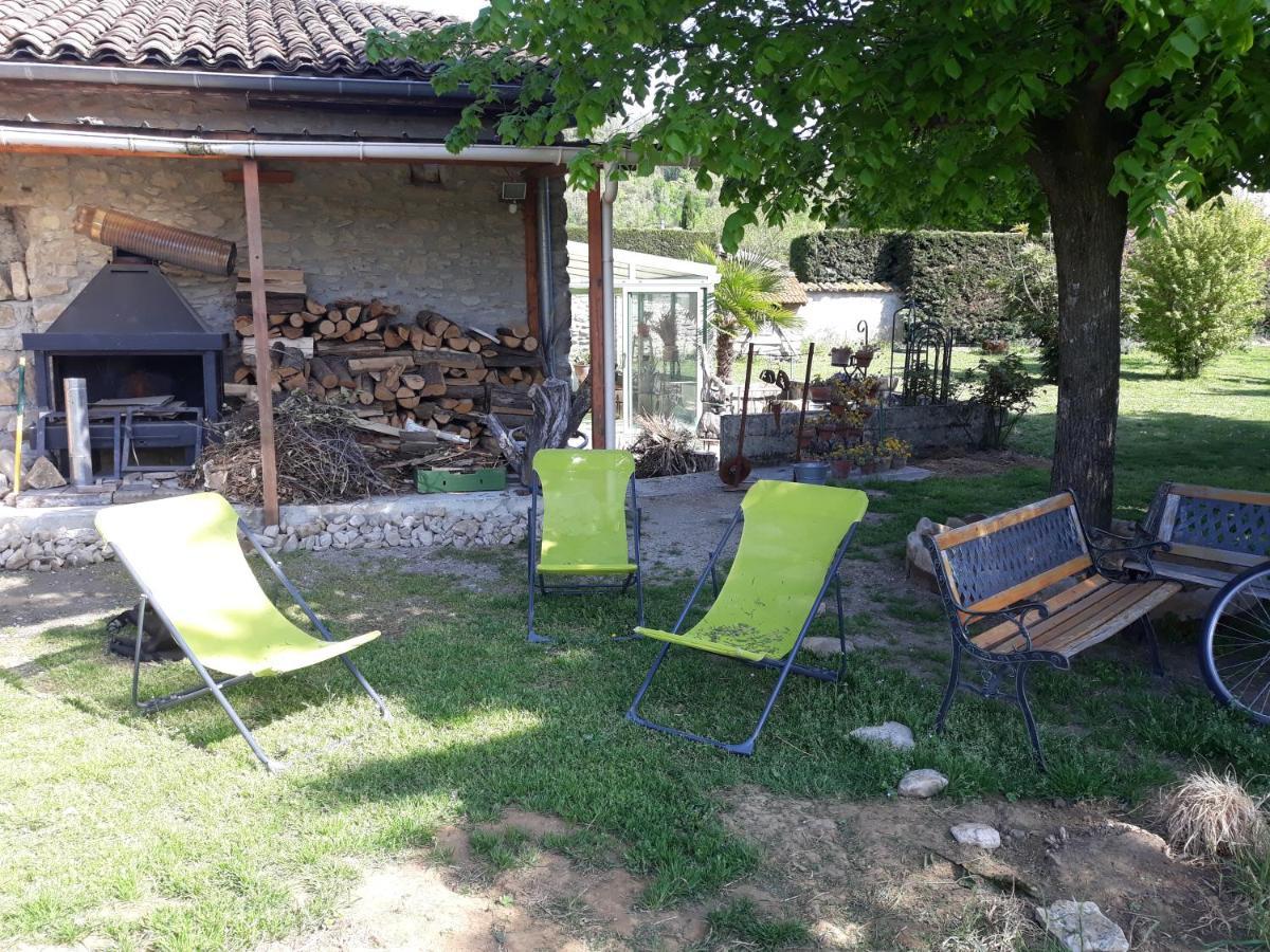 Un Jardin Sur La Colline Apartment Claveyson Bagian luar foto