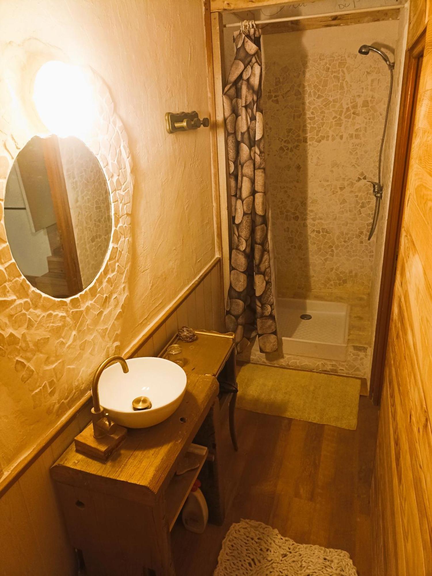 Un Jardin Sur La Colline Apartment Claveyson Ruang foto